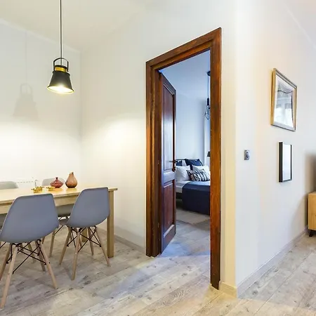 Tarlowska Apartment